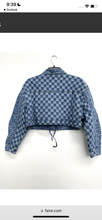 Load image into Gallery viewer, “Dat Denim” Crop Zip Front Jacket
